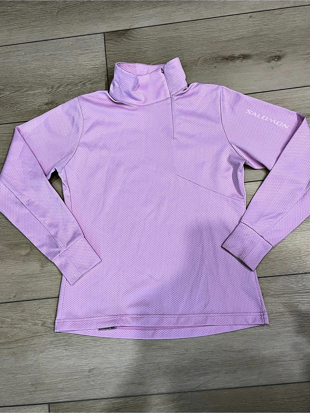 Salomon Women's Long Sleeve Athletic 1/4 zip sweater in Pink Size Medium